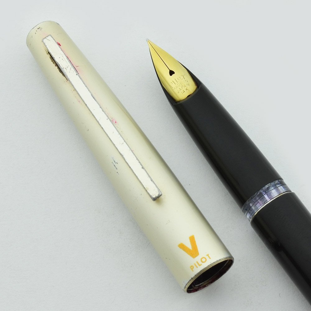 Pilot V Fountain Pen - 1962, Satin Cap, Flexible Fine 14k Nib